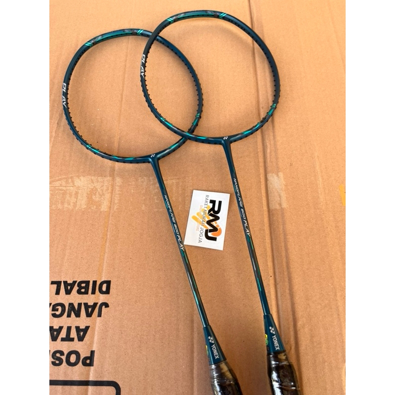 YONEX NANOFLARE 800 PLAY