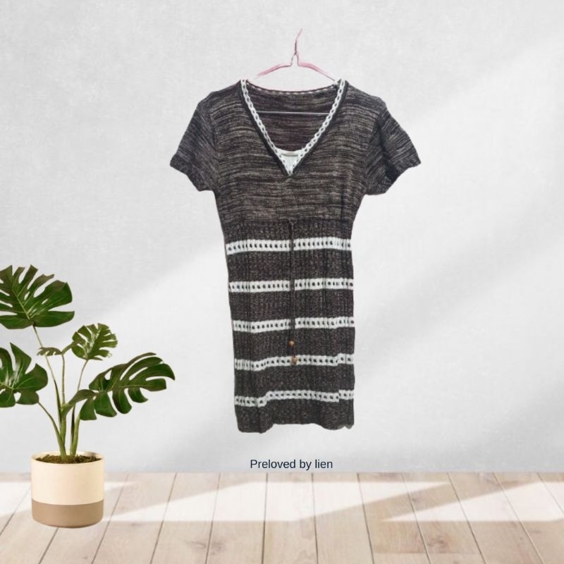 Dress Rajut Motif Garis Preloved