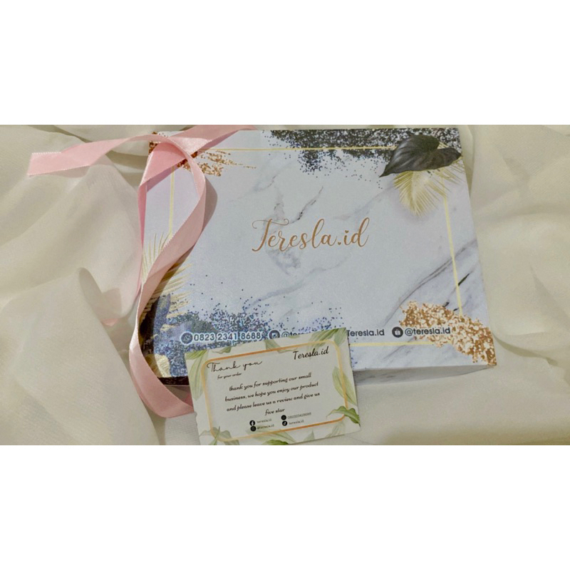

BOX PACKAGING HIJAB (20x4x15,5cm)