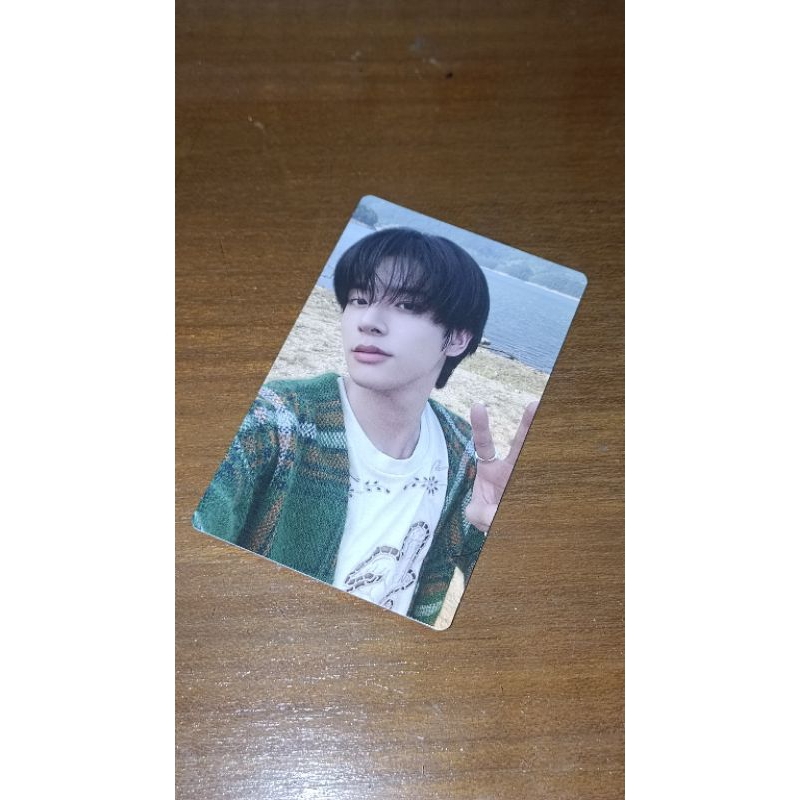 PC Enhypen Jake Orange Blood V pose