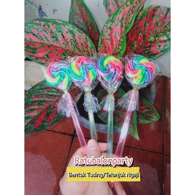 

PERMEN LOLIPOP TUDING 20 PCS / PERMEN LOLIPOP TUDING 4 CM / PERMEN LOLIPOP TELUNJUK NGAJI / PERMEN LOLIPOP ISI 20PCS