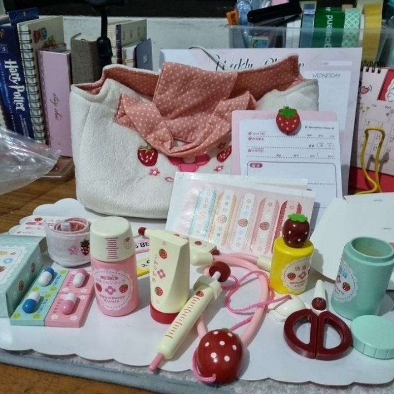 PRELOVED Mother Garden - Strawberry Clinic