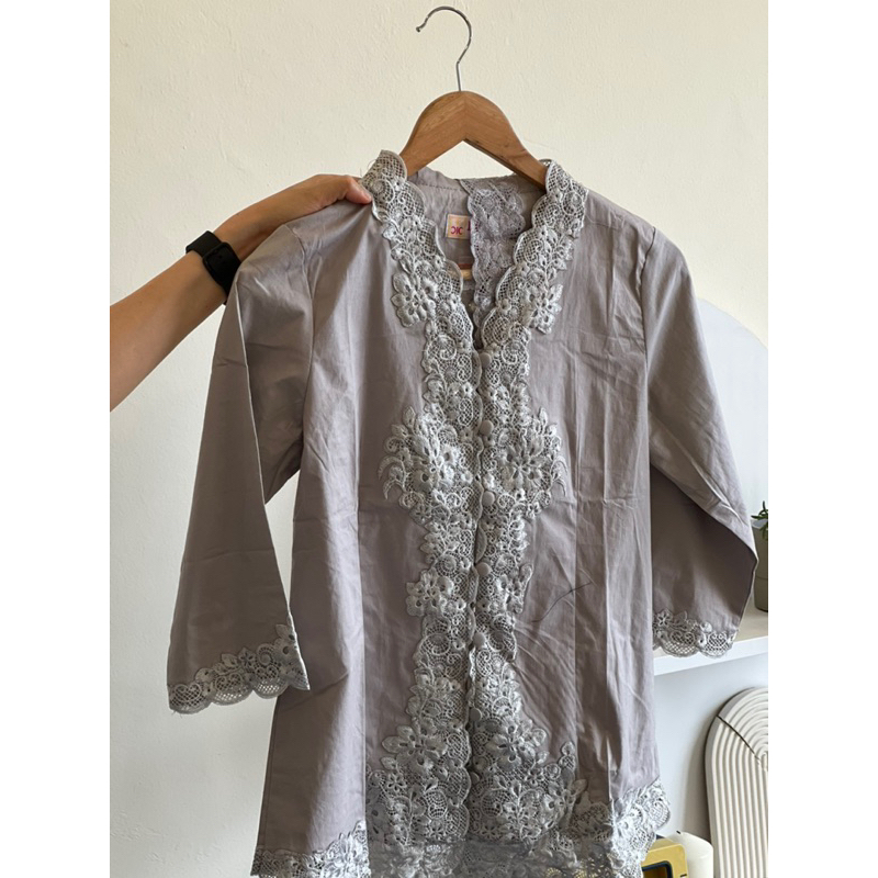 kebaya encim abu abu lengan pendek dan panjang