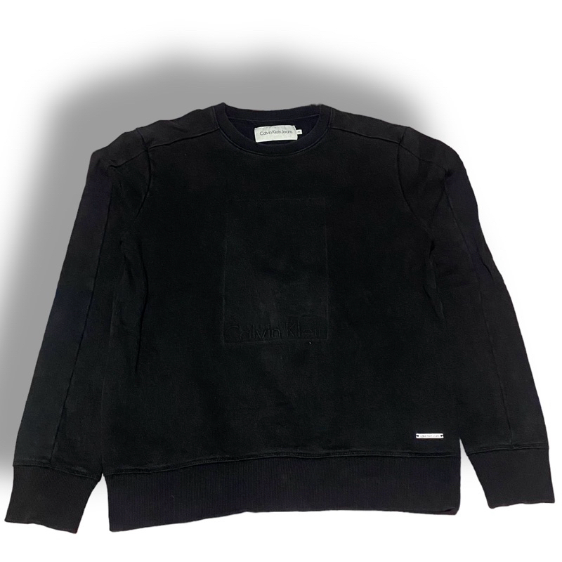 CALVIN KLEIN JEANS CREWNECK BLACK ON BLACK DETAIL PRELOVED