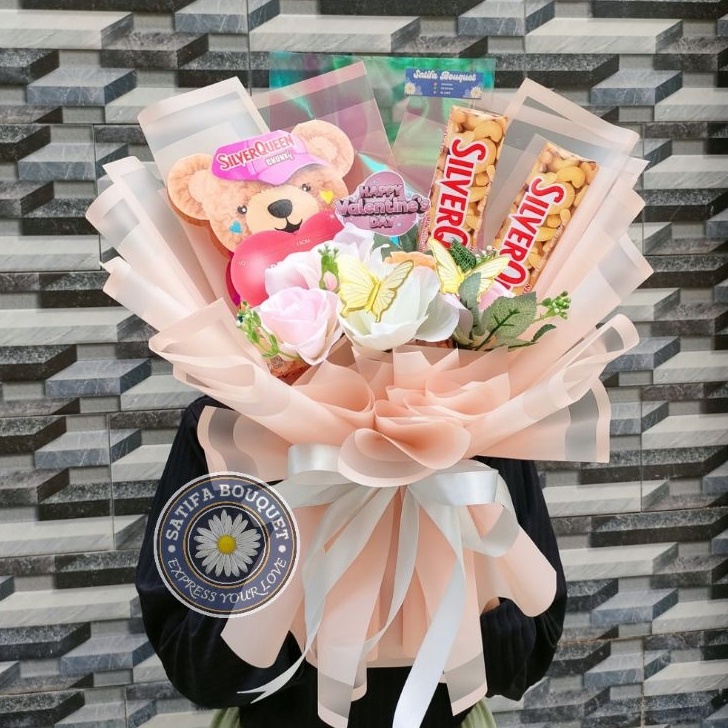 

XG34448 Bouquet Coklat Bear Silverqueen Valentine Gift Boneka Beruang Bucket Hadiah Valentine Bunga Buket Hadiah Ulang Tahun Graduation Hadiah Valentine Kado Pacar Bucin Trend Coklat Love Silverqueen Butterfly Bouquet Kupukupu Kado Anniversary Paca