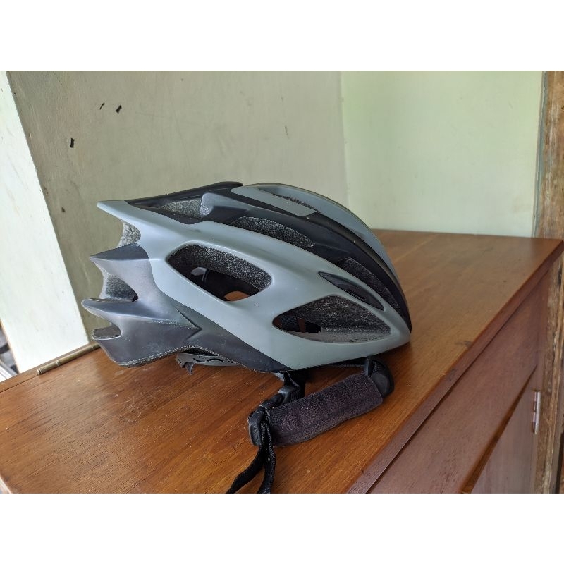 helm sepeda Polygon rustle bekas