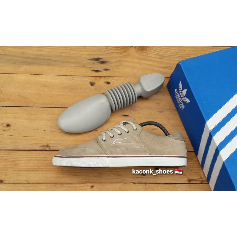 SEPATU CASUAL SNEAKERS SKATEBOARD LAKAI ORIGINAL