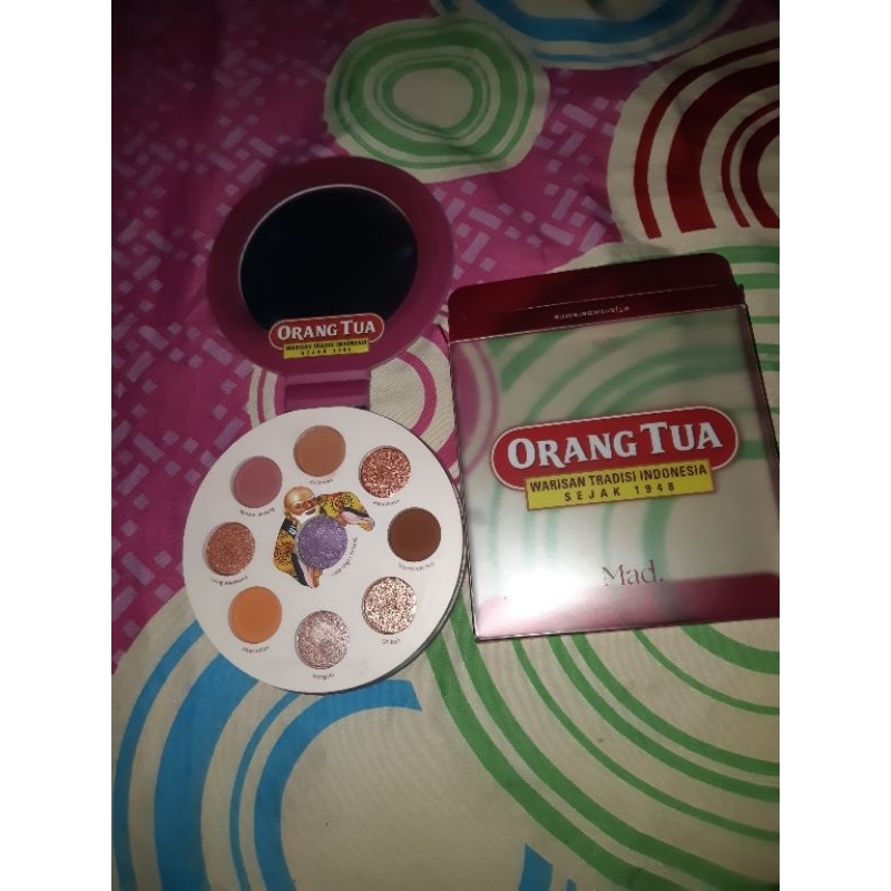 Mad x Orang Tua Eyeshadow palete