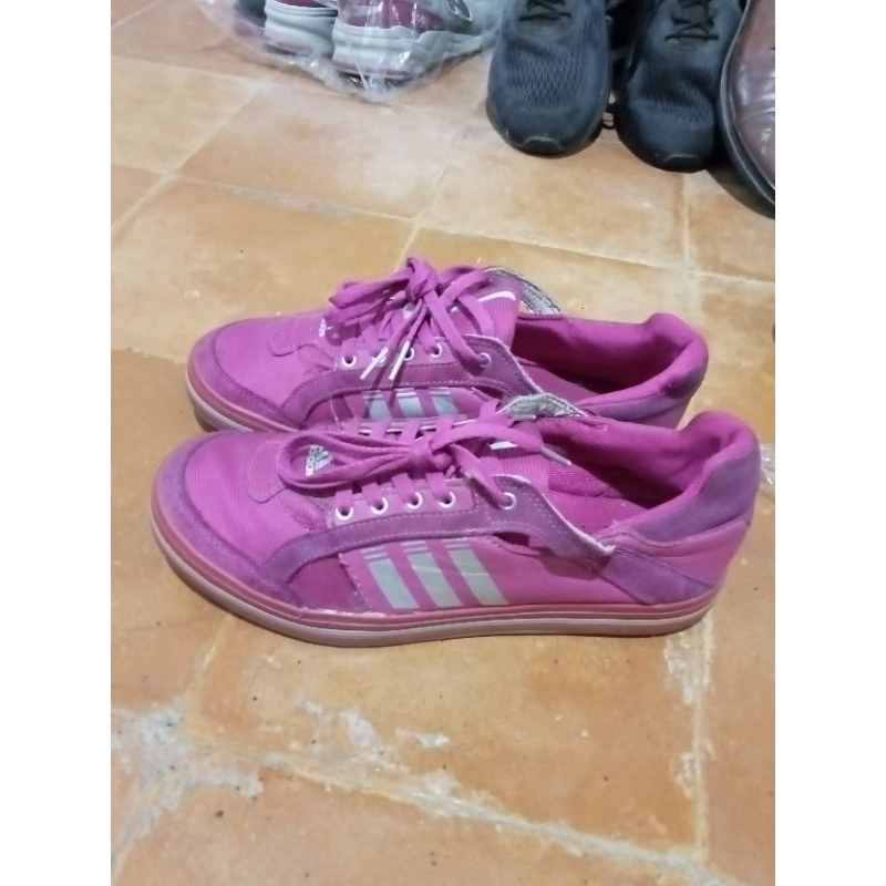 Adidas size 38 insole 235