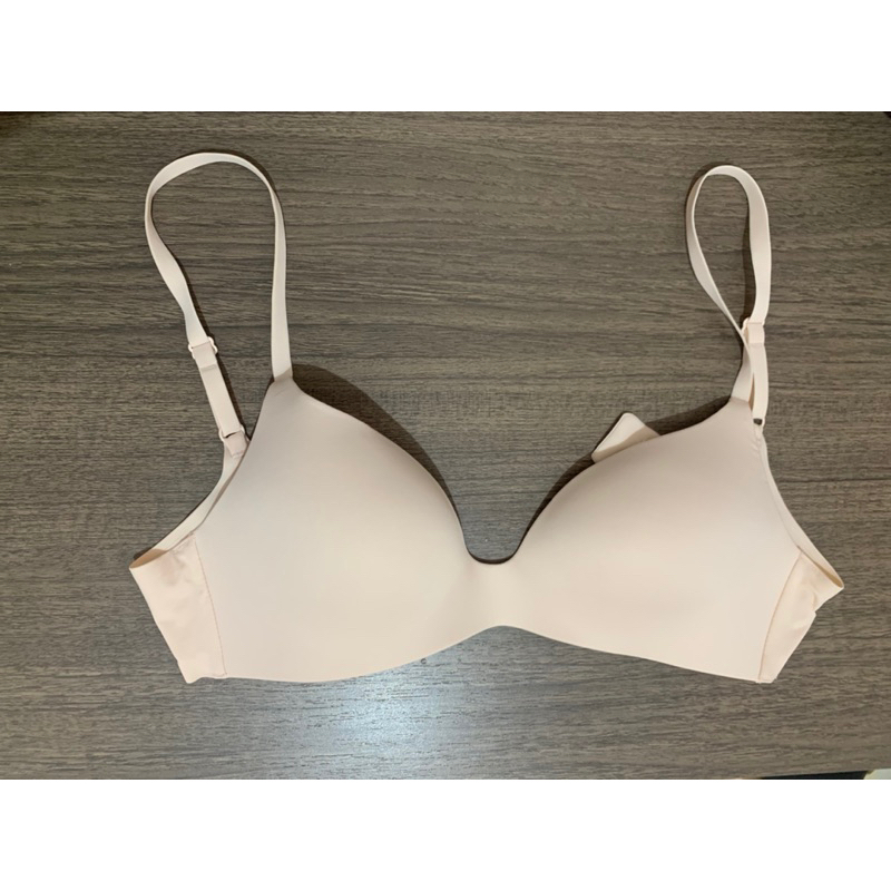 NBU Uniqlo Wireless Bra 3D Hold 30/32 AB / Bra Tanpa Kawat Penyangga 3D