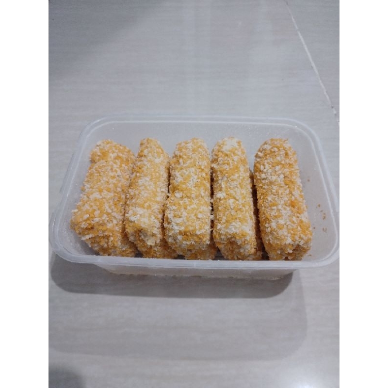 

Risoles Mayo Sosis Telur Pedas