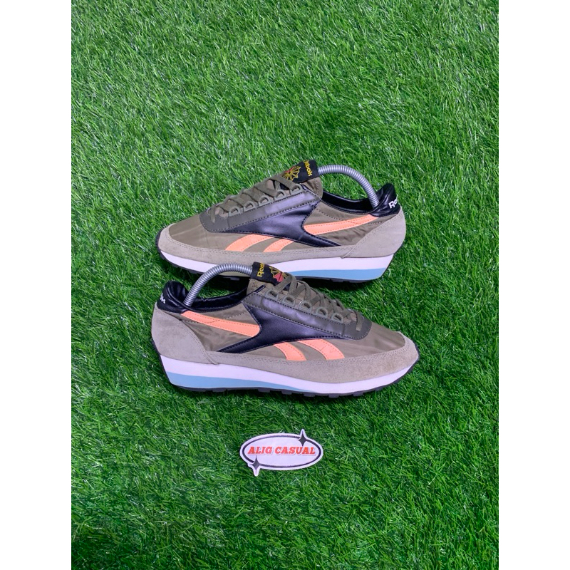 Reebok Aztec Green Olive Second Size 40,5 (26cm)