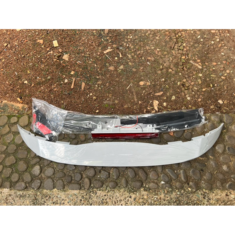 Spoiler Ducktail Honda Jazz GP5/GK5 Hybrid