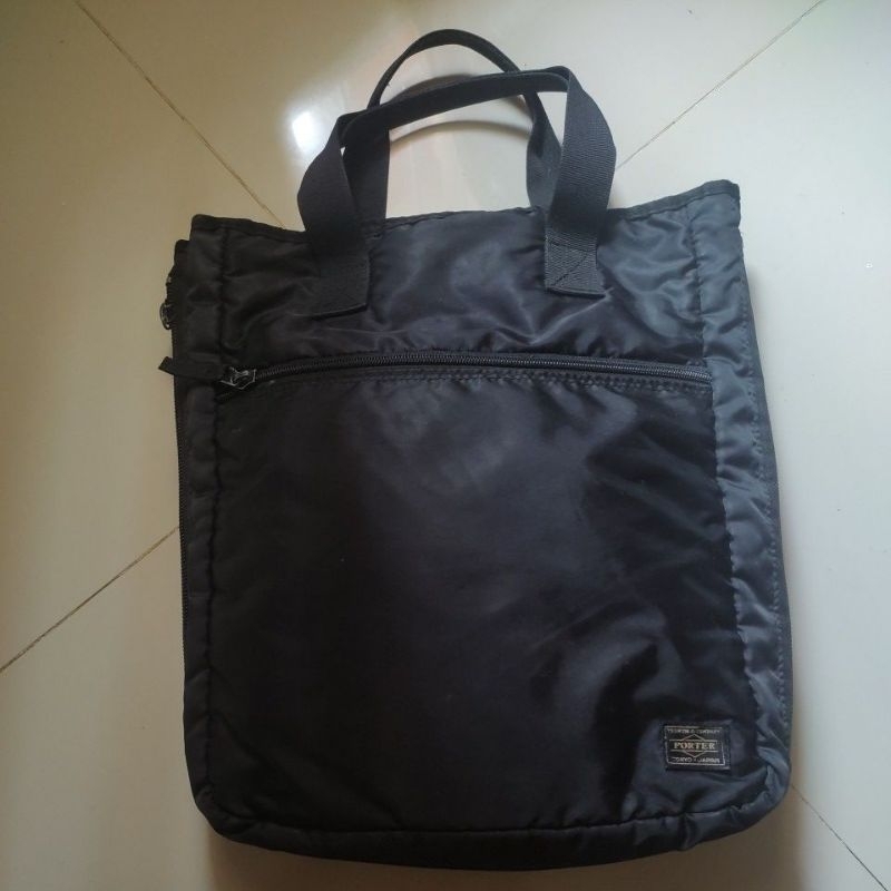 Tote Porter second