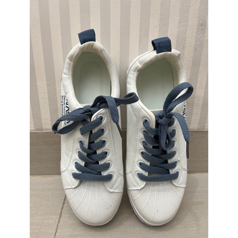 Sepatu Nasa/ Nasa Shoes