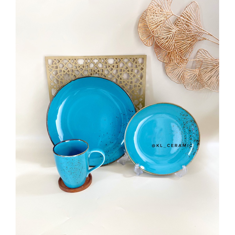 Piring keramik rustic