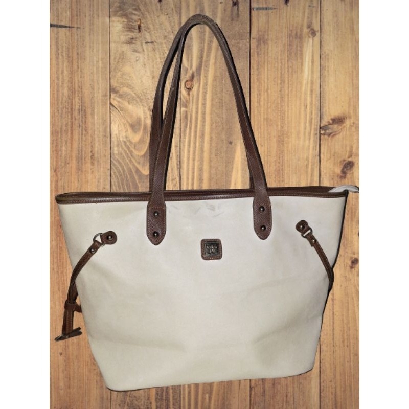 Tas tote voren jay preloved tidak bertalpan