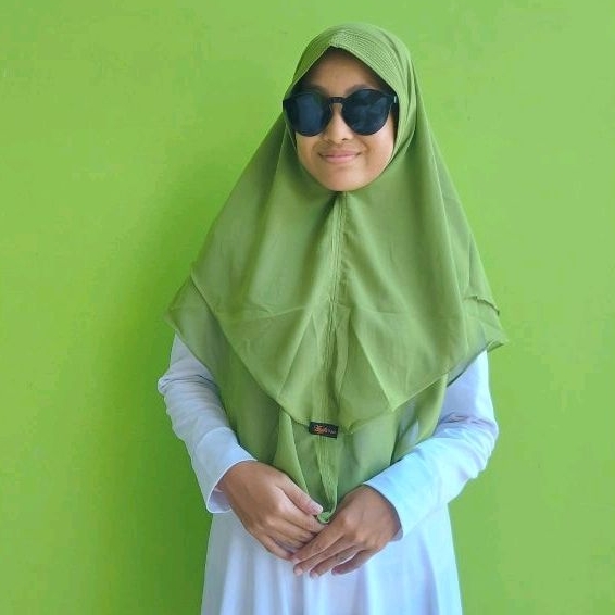 Hijab Instan Khimar Jilbab Ceruty 2 Layer Kerudung Muslimah Ukuran Jumbo polos Warna Hijau Muslimat