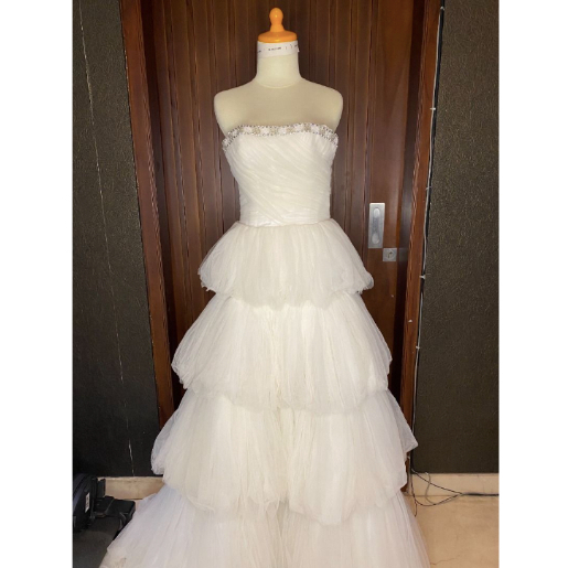Wedding dress putih kemben rok layer wanita