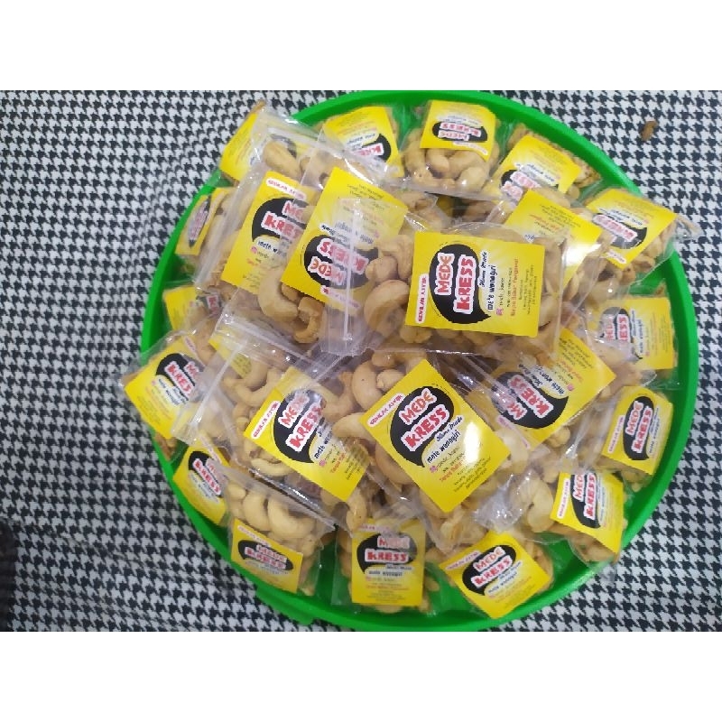 

Mete goreng kacang mete wonogiri cemilan