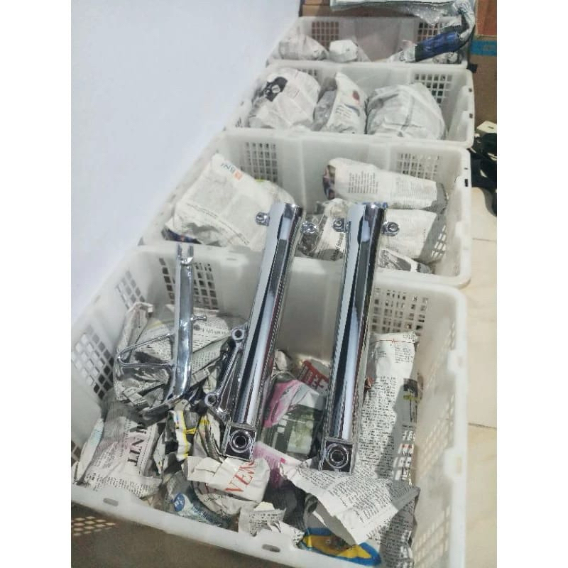 BOTTOM SHOCK DEPAN MEGAPRO MP ORI CROM