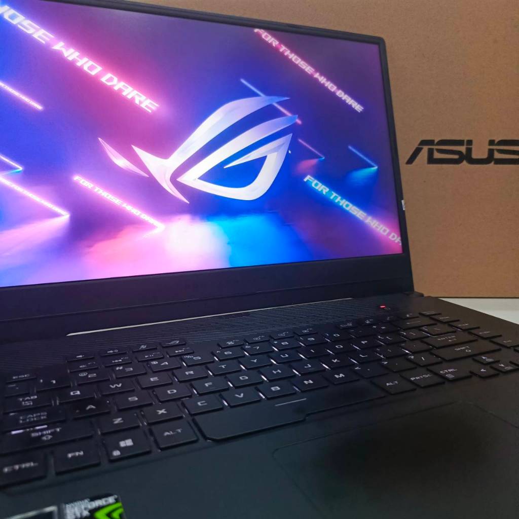 ROG ZEPHYRUS G15 GA502DU RYZEN 7 3750H GTX 1660TI 16GB RAM 512GB SSD