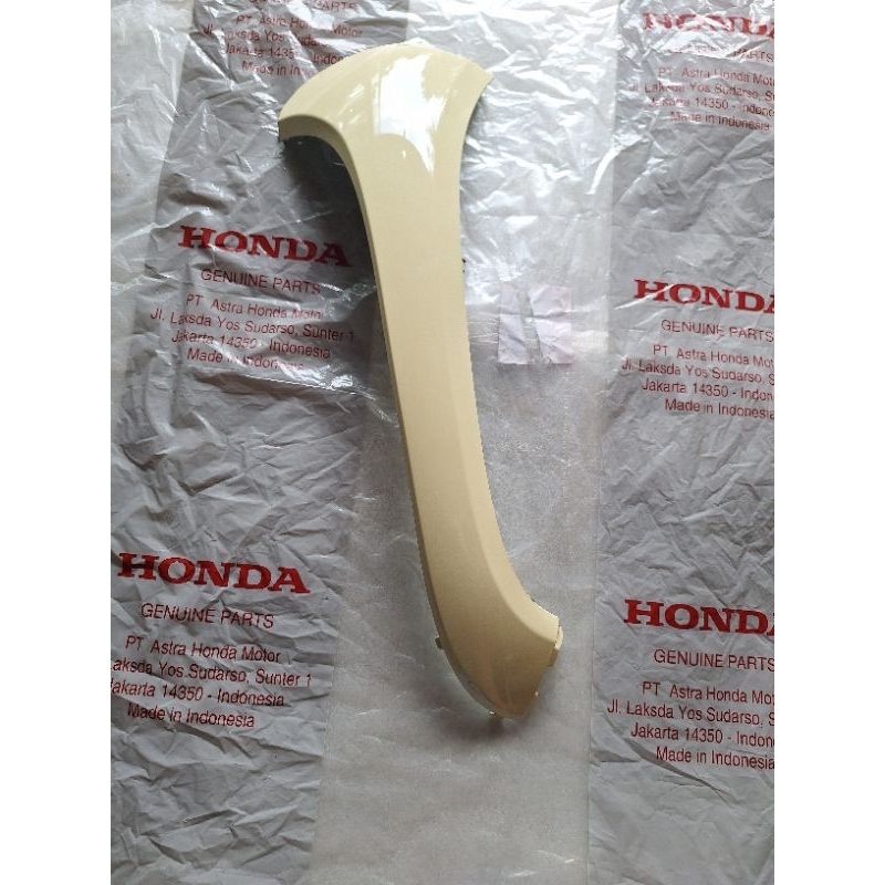 cover front L sayap kiri scoopy new 2022,2023,2024 crem original