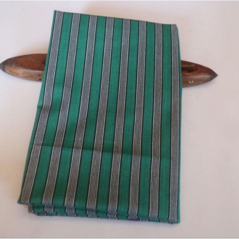 Kain Lurik Hijau