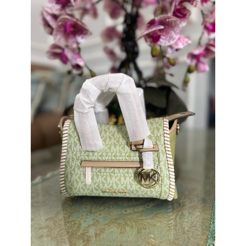 MK Carine new