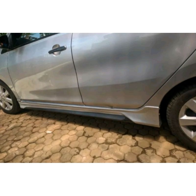 bodykit samping calya sigra