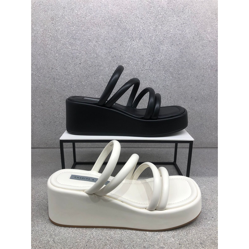 Sepatu wanita wedges Charles&Keith original