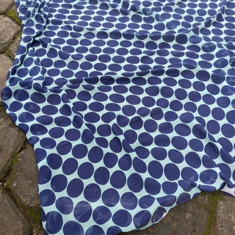 kain ceruty babydoll premium // ceruty babydoll // ceruty motif polkadot // kain motif polkadot // k