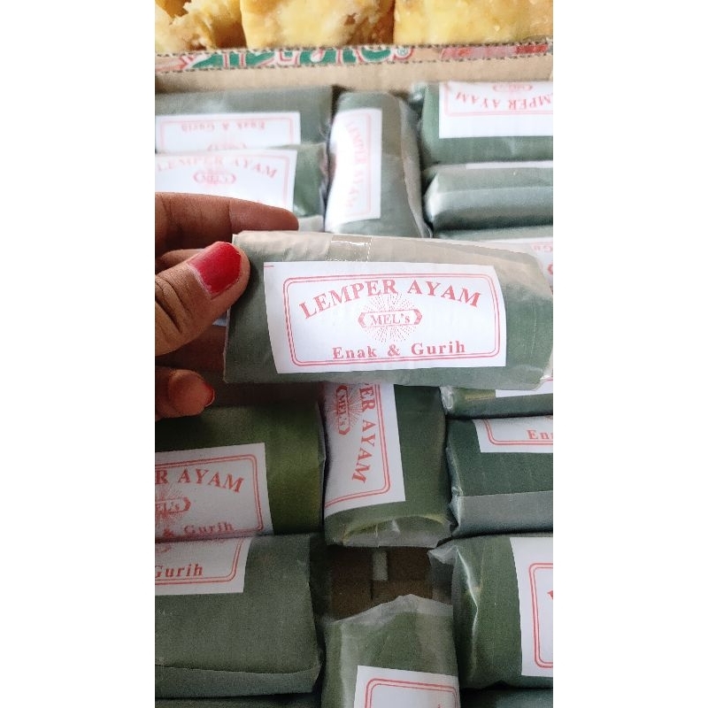 

Kue Lemper isi ayam full isian/kue subuh /jajanan pasar /Snack box