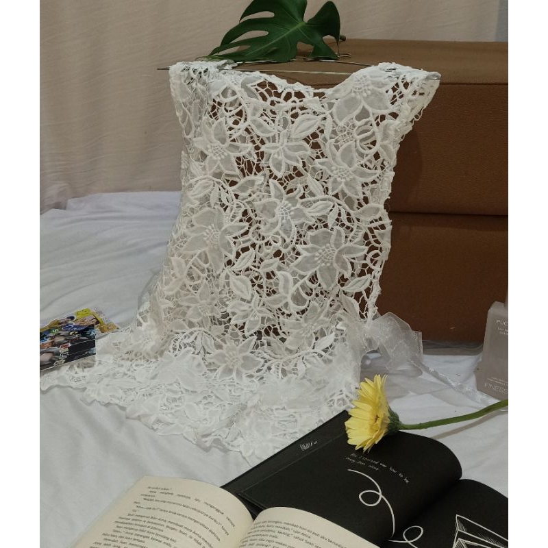 Vest brukat, outer brukat, outfit pantai, outer brukat Bali, outfit brukat, Korean brukat style