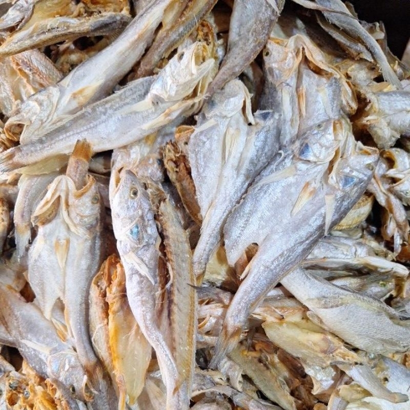 

Ikan asin samge belah 500 gr