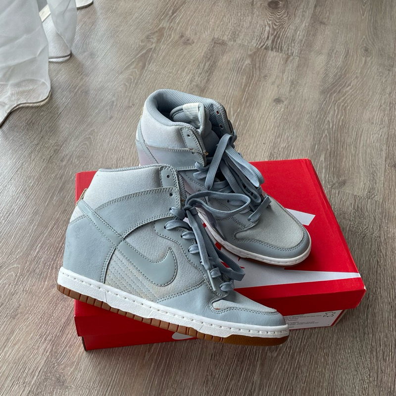 PRELOVED - Nike Dunk Sky High wedges shoes