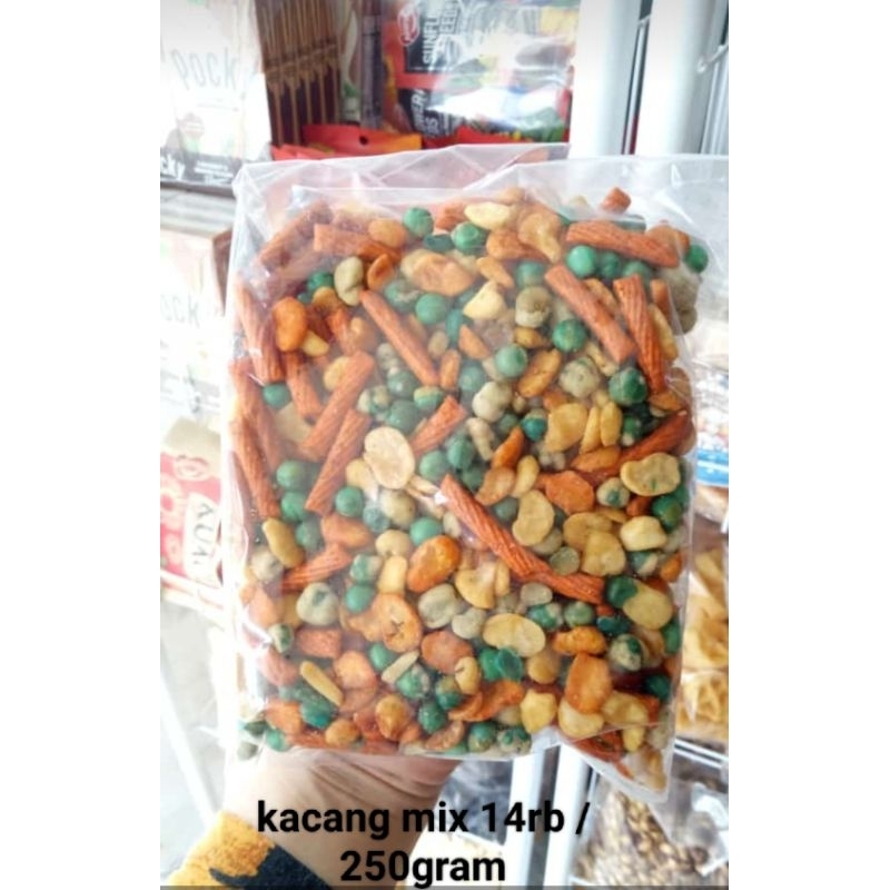 

kacang mix 250 gram