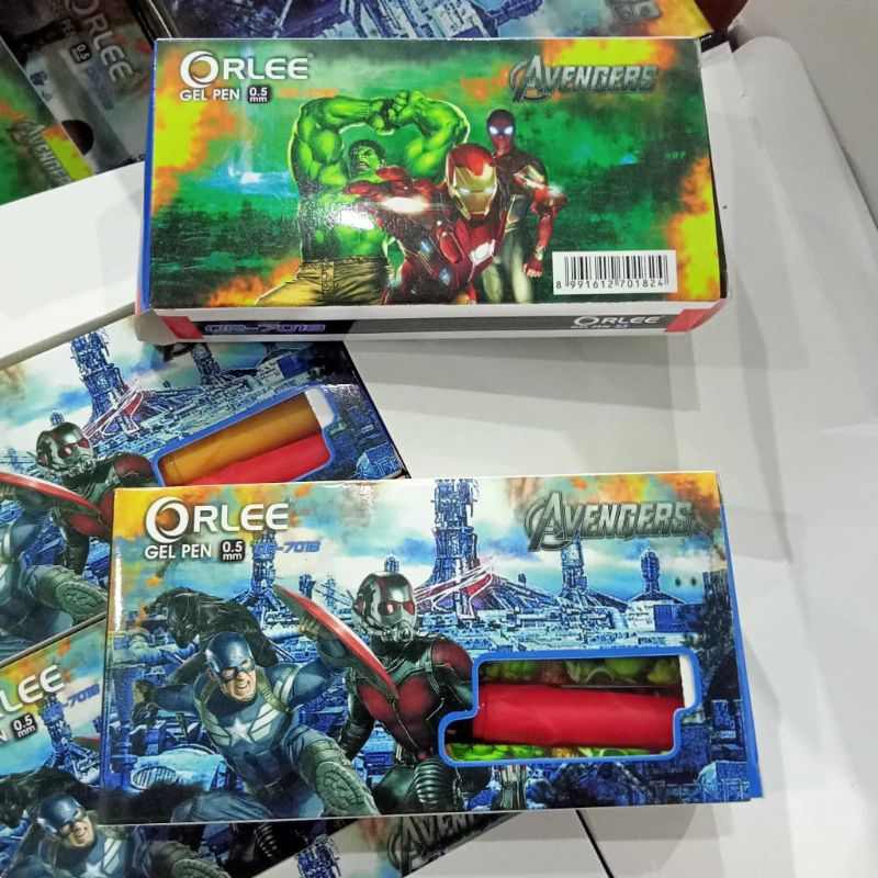 

BOLPOIN/PULPEN GELPEN KARAKTER MOTIF AVANGER/ORLEE//1 LUSIN ISI 12 PCS