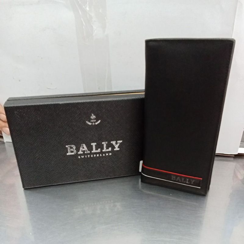 dompet panjang BALLY