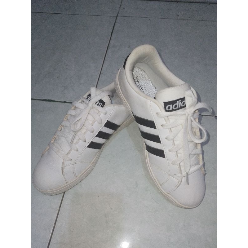 Adidas neo baseline white