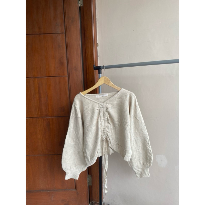 sweater rajut crop lengan balon - sweater rajut serut lengan balon - sweater crop lengan balon