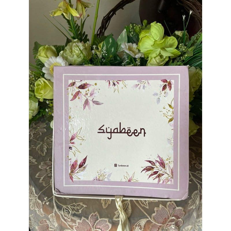 

hard box syabeen original