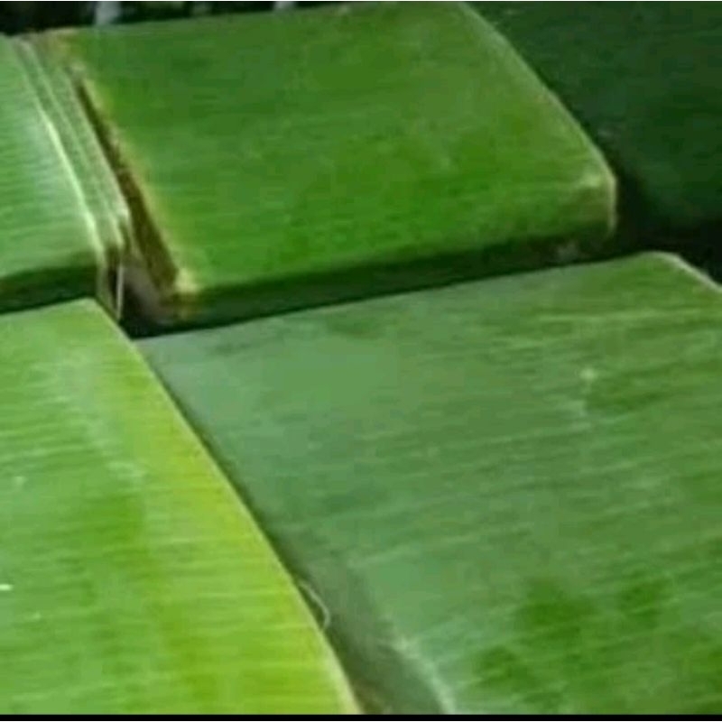 

Daun pisang per ikat isi 20 lembar