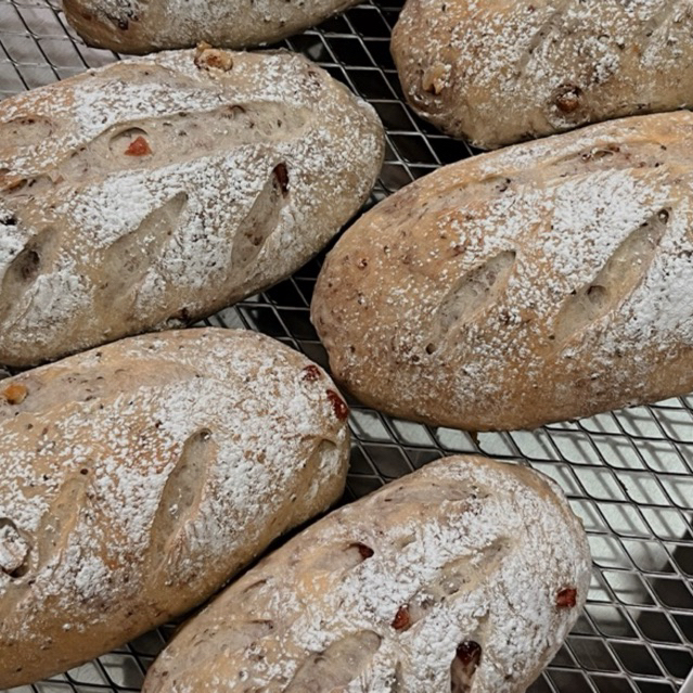 

Sourdough Cranberry Creamcheese Kinabanin