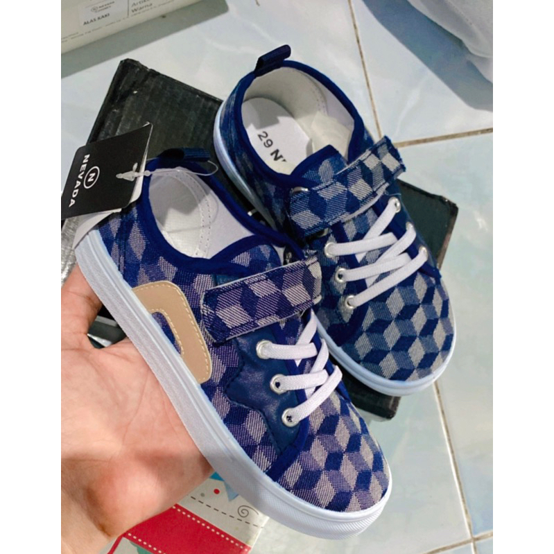 sepatu anak nevada