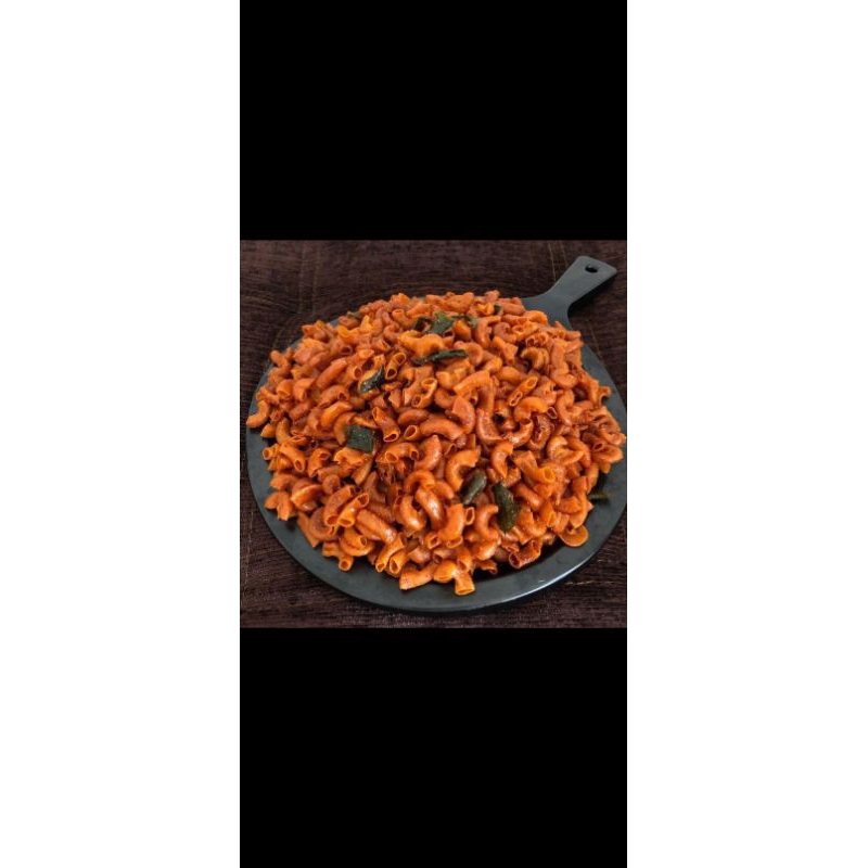 

makaroni pedas daun jeruk