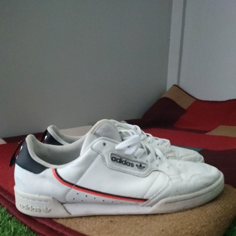 Adidas Continental