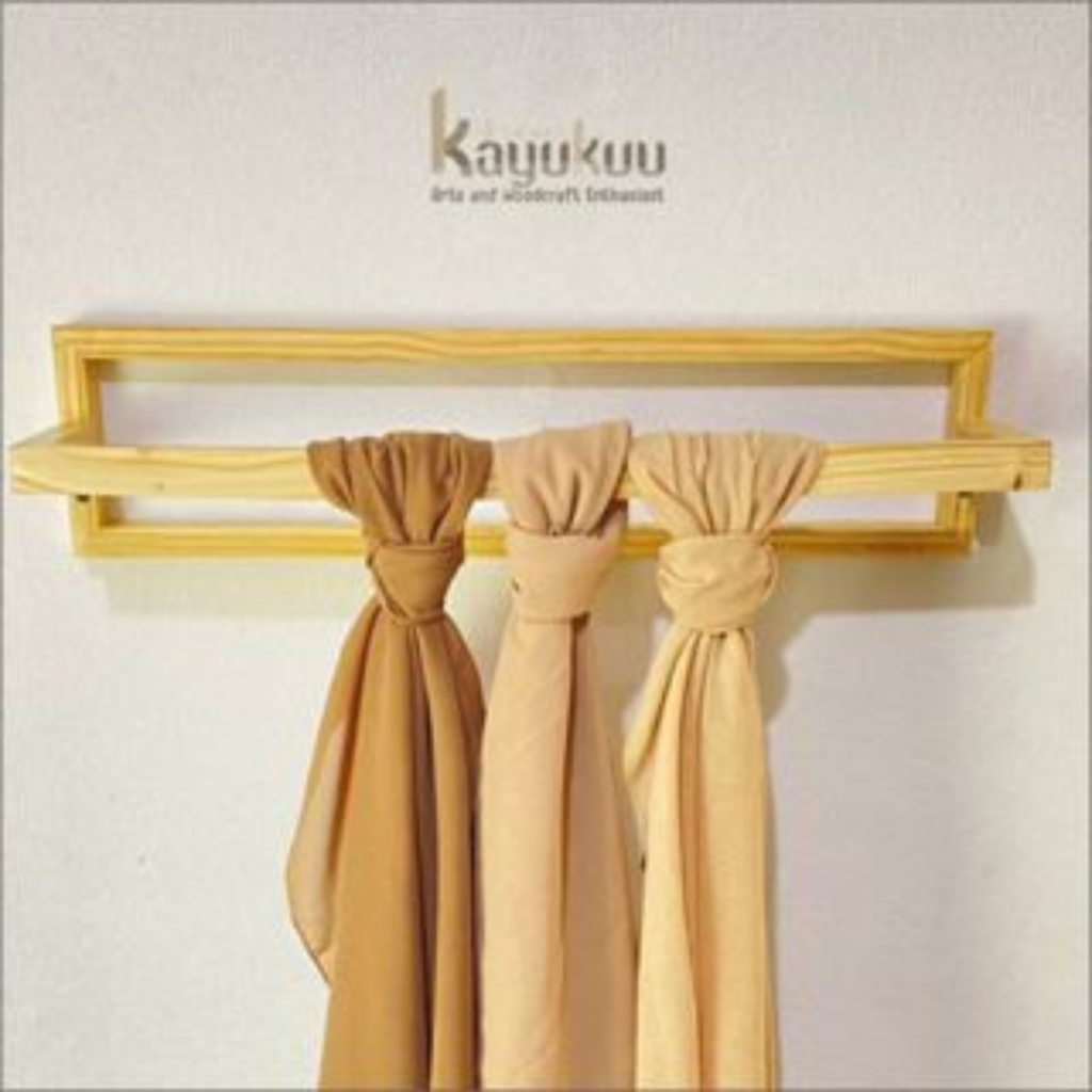 Kreasikayukuu Rak Gantunngan Handuk/Gantungan Mukena Asthetic Bahan Kayu Jati Belanda 50cm