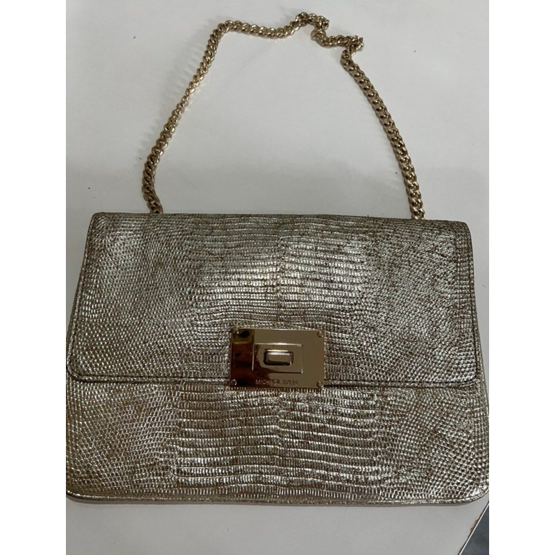 MICHAEL KORS - Gold Clutch