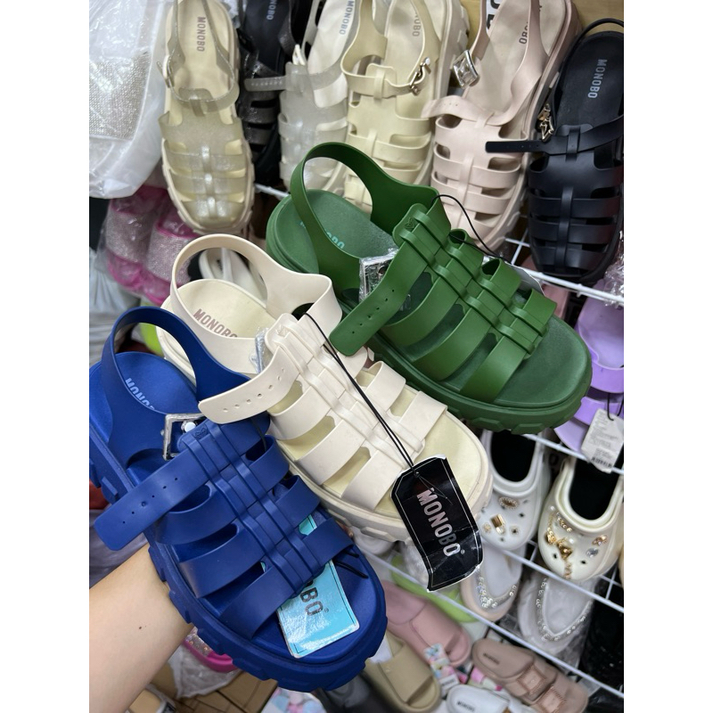 SEPATU MONOBO BANGKOK